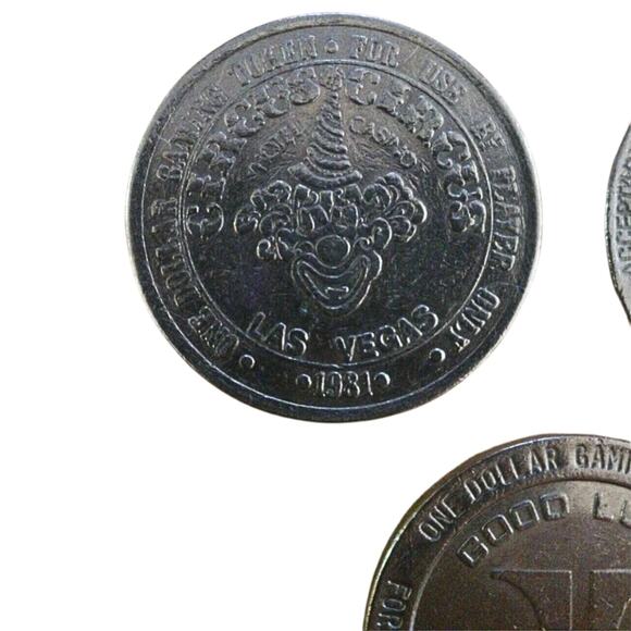 Lot of 3 Vintage 1980s Las Vegas Dollar Game Casino Tokens Collectible - Picture 8 of 9